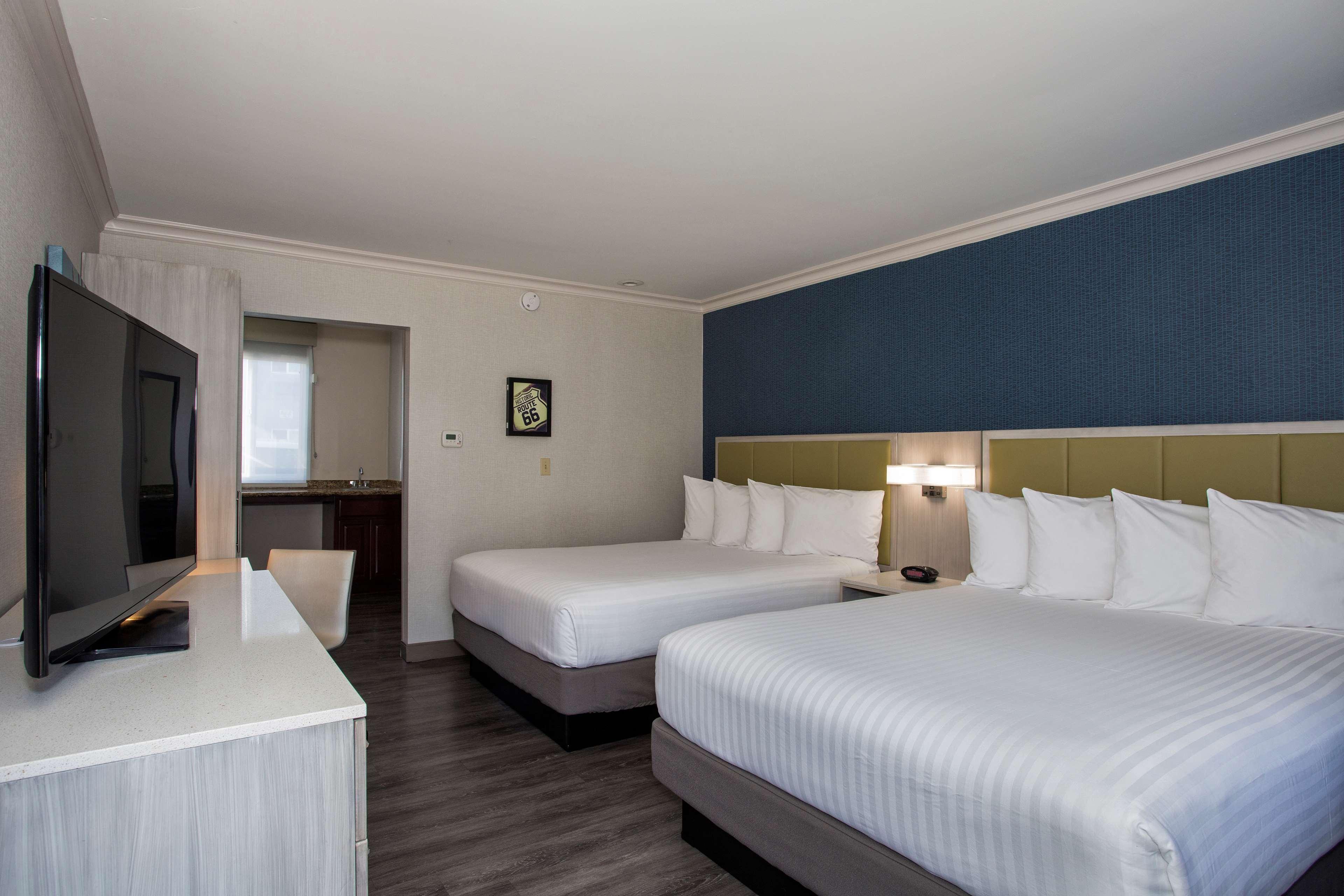 Hotel Surestay By Western 3*