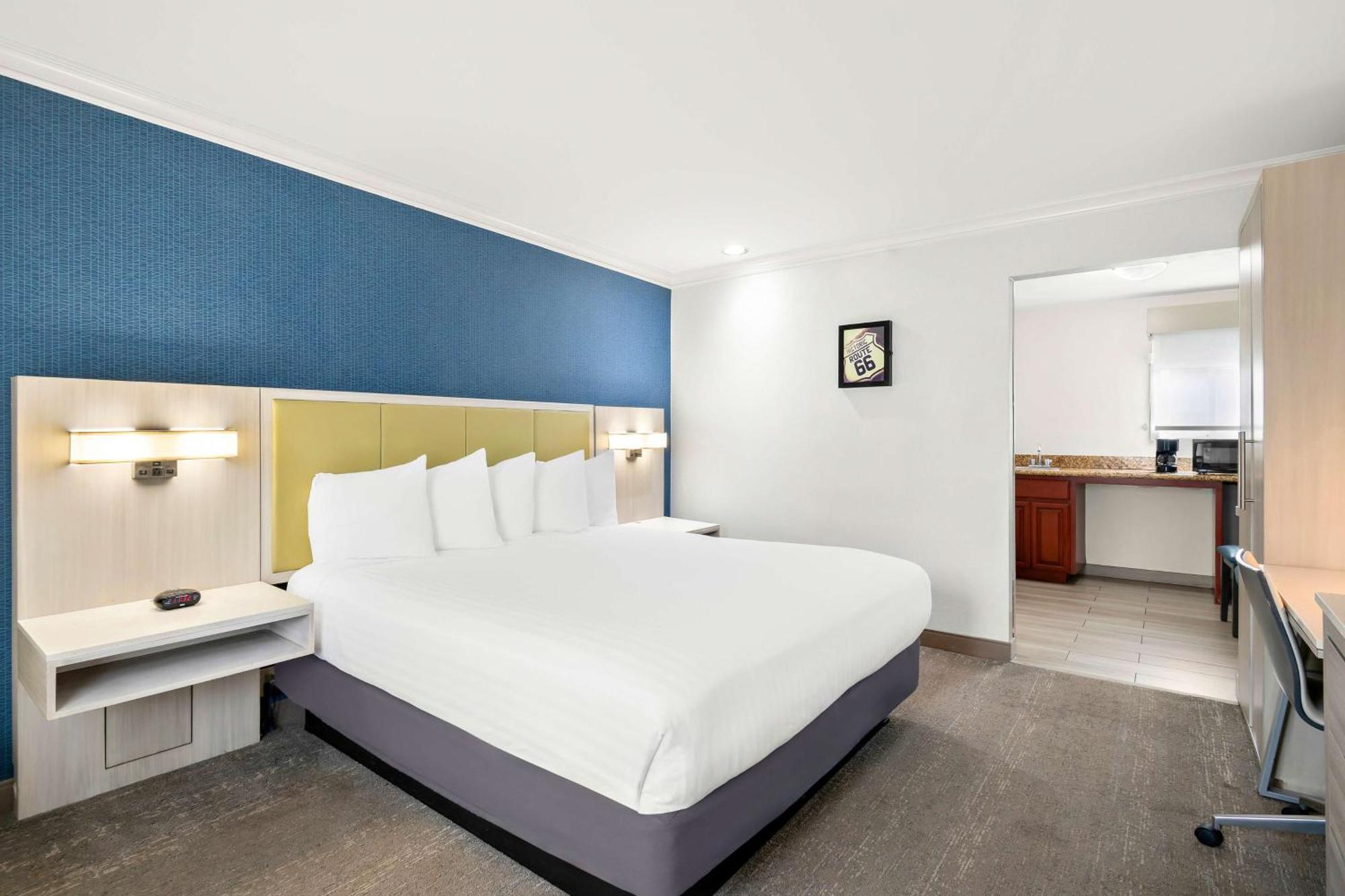 Surestay By Western Santa Monica