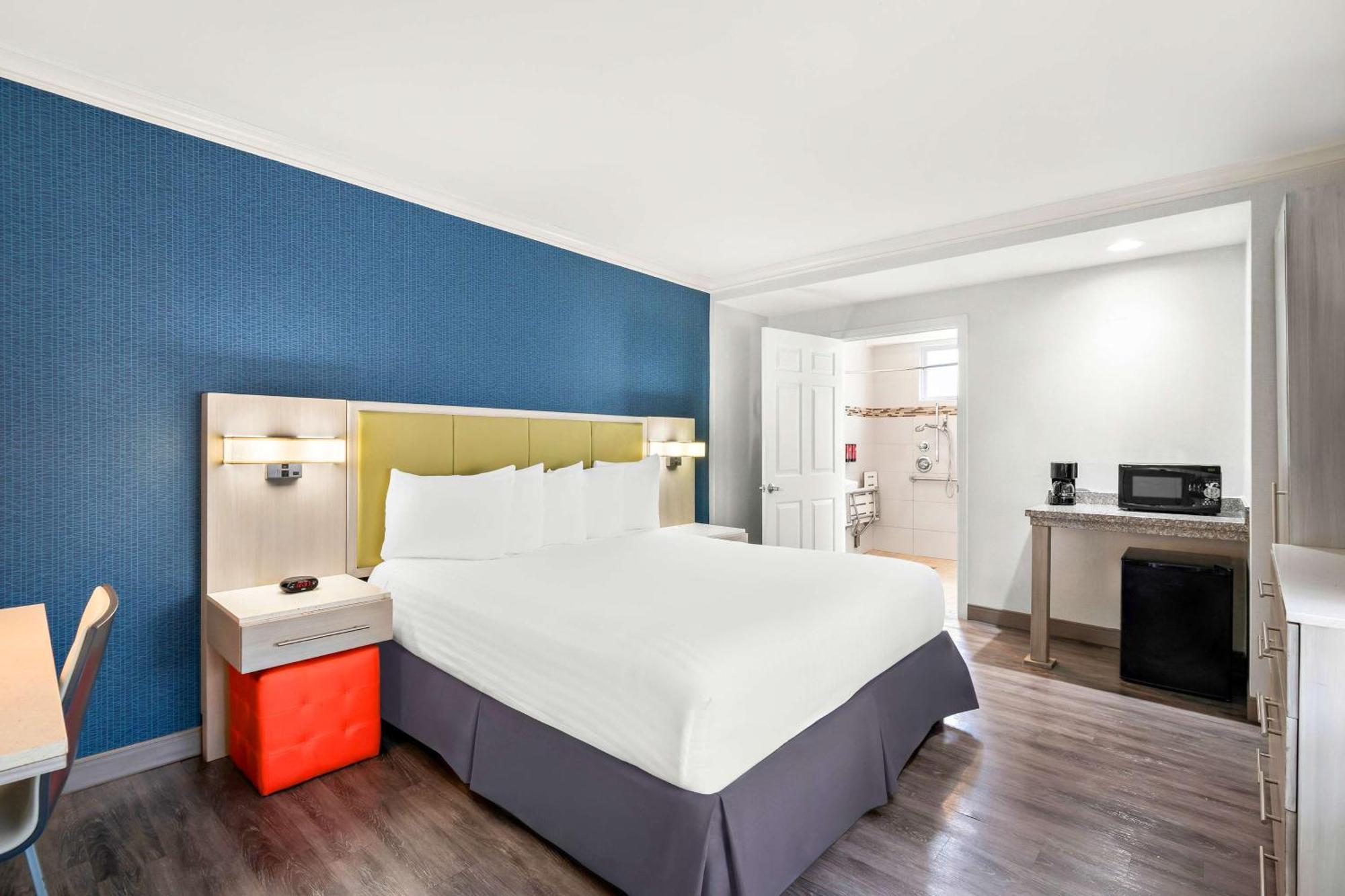 Surestay By Western Hotel 3*