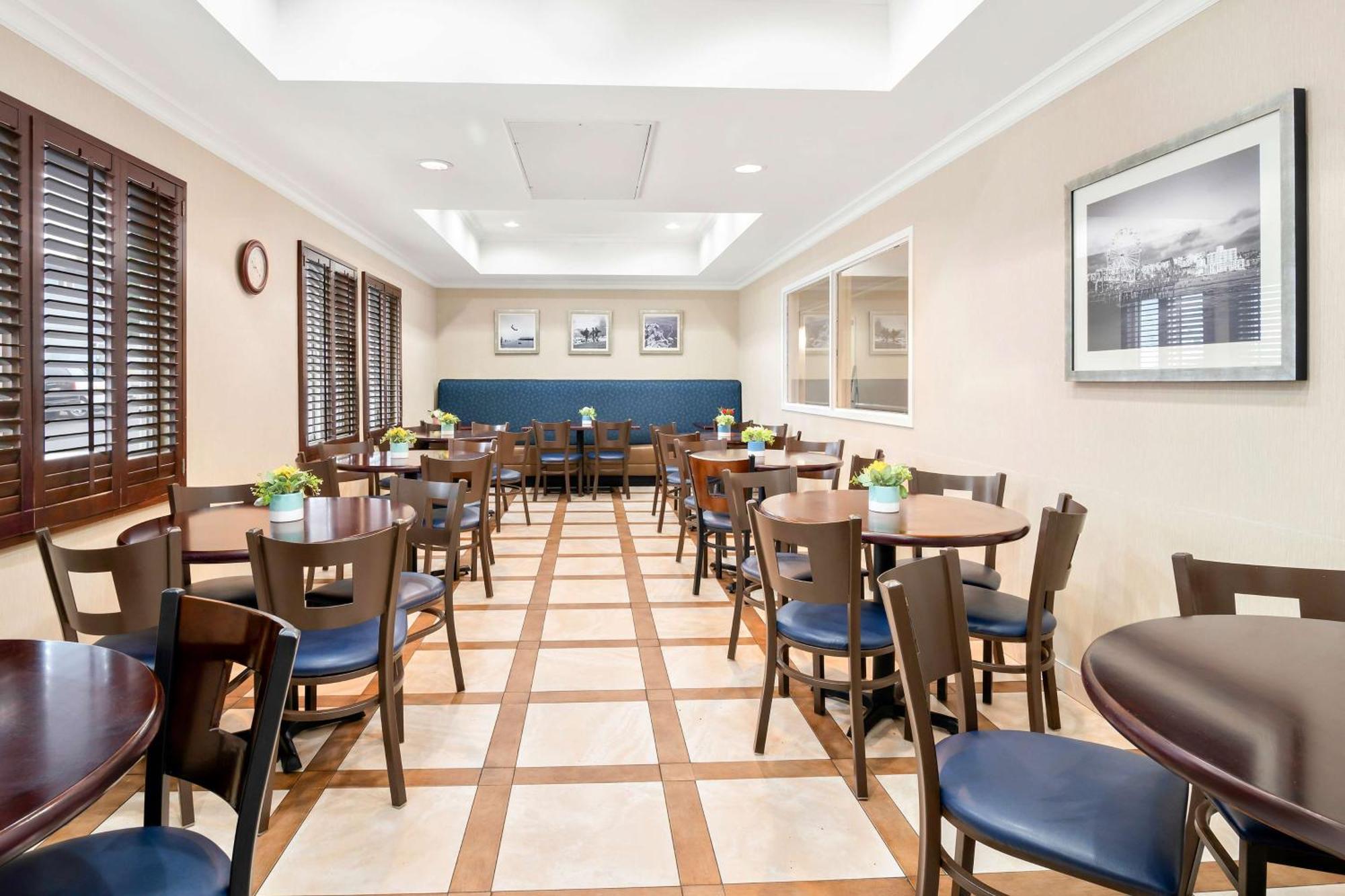 Surestay By Western 3*