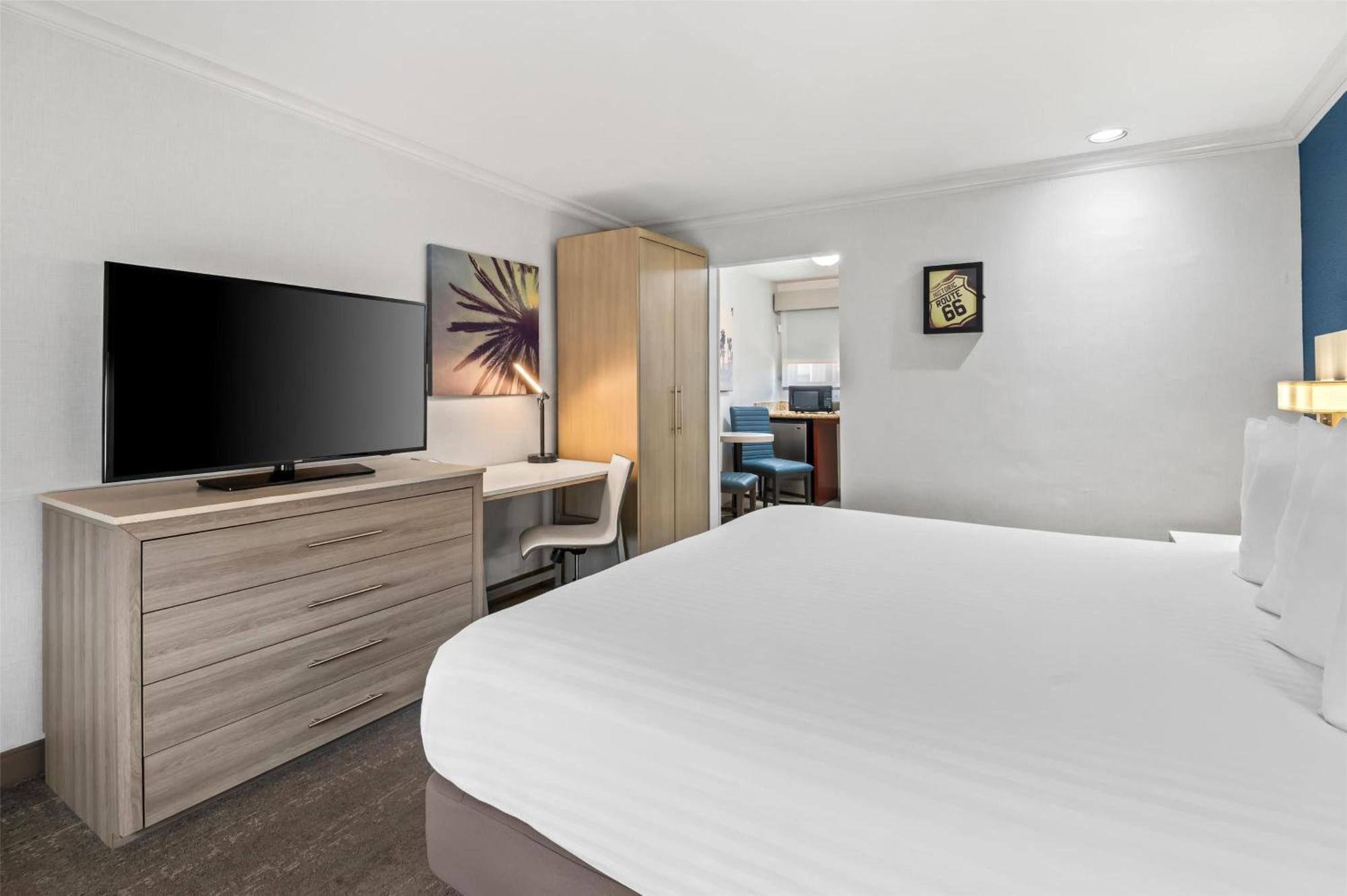 Surestay By Western Hotel