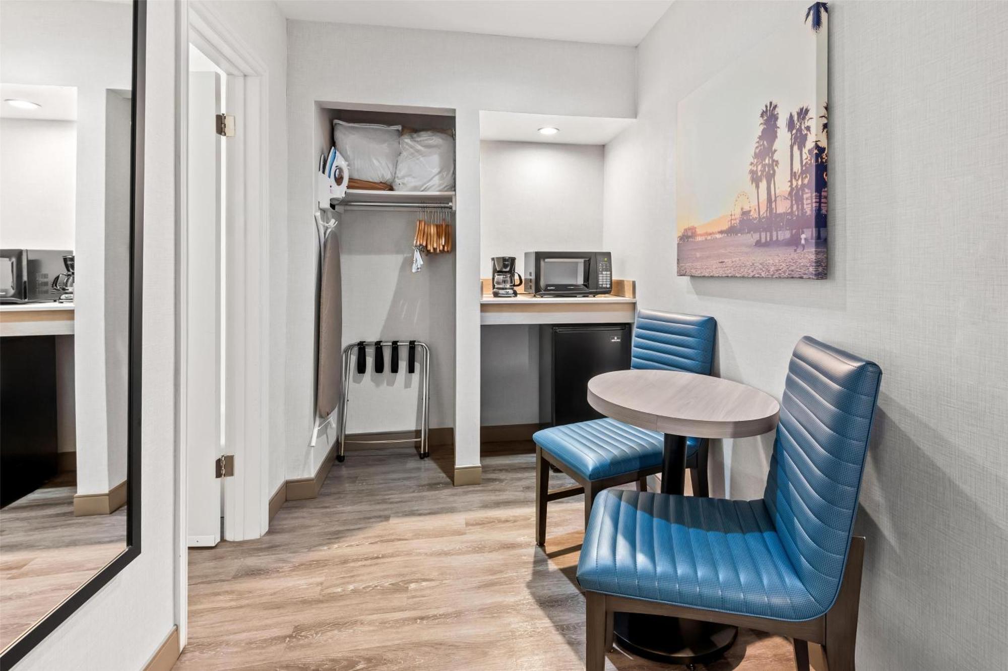 Surestay By Western Santa Monica
