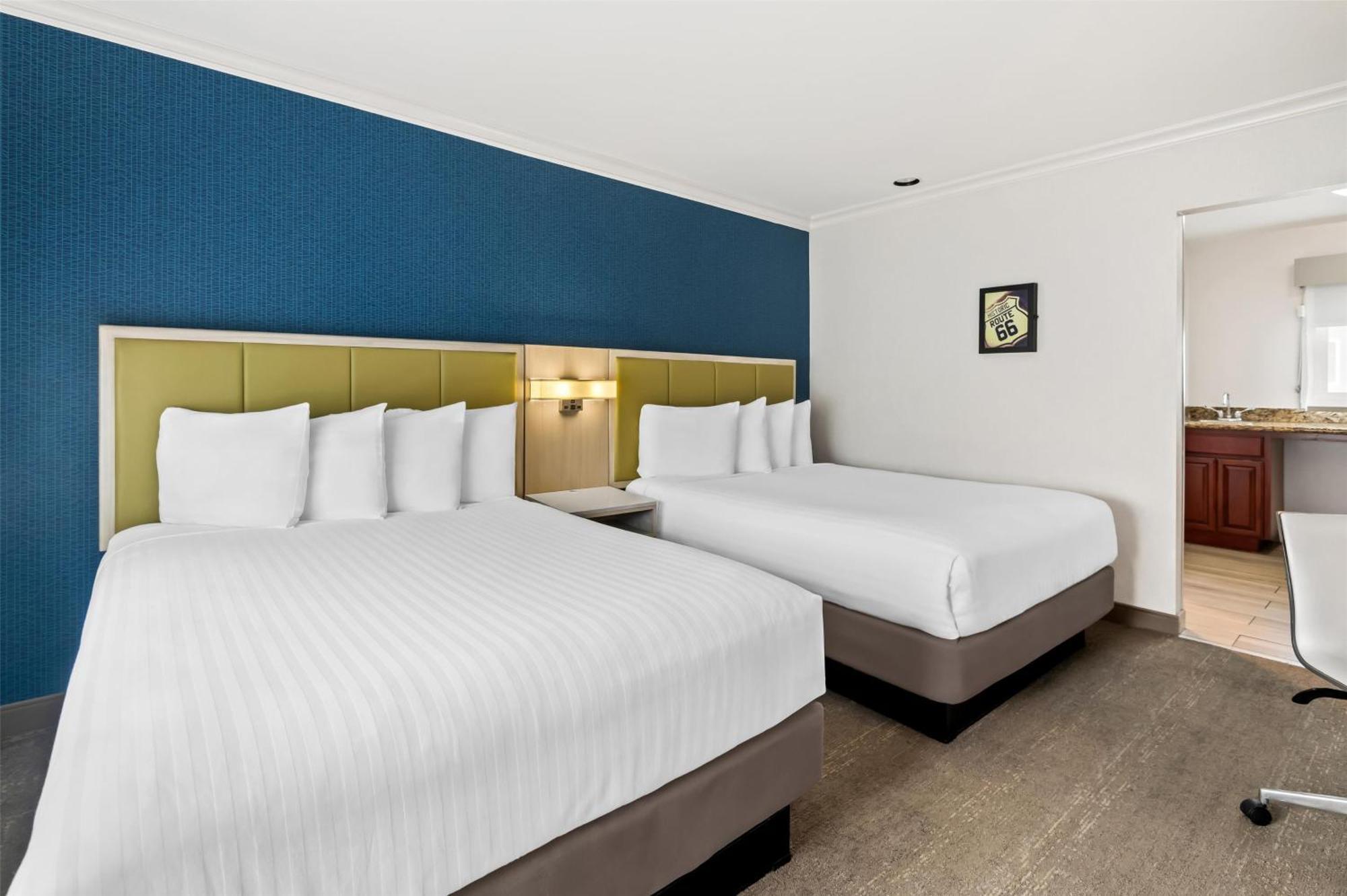 Surestay By Western Hotel 3*