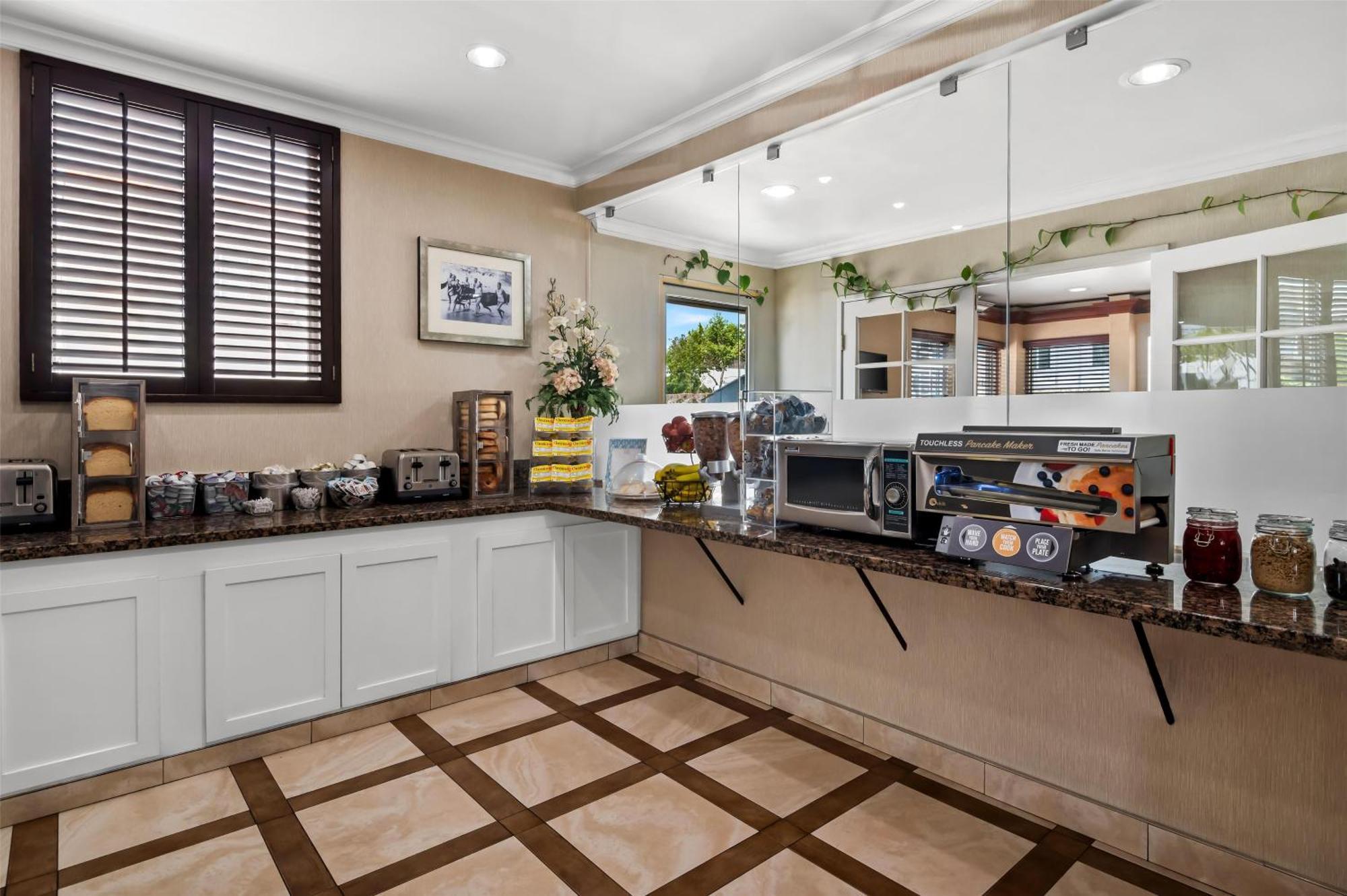 Surestay By Western Santa Monica
