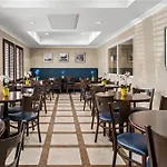 Surestay Hotel By Best Western Santa Monica 