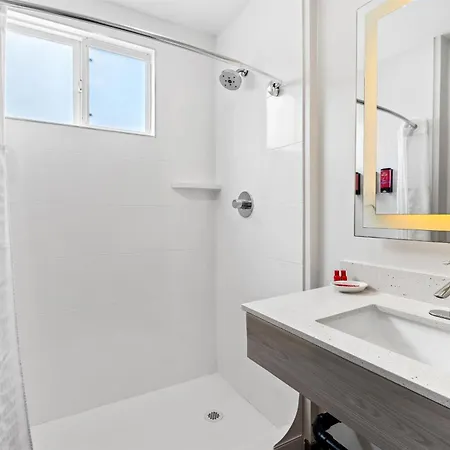 Surestay Hotel By Best Western Santa Monica Exterior photo