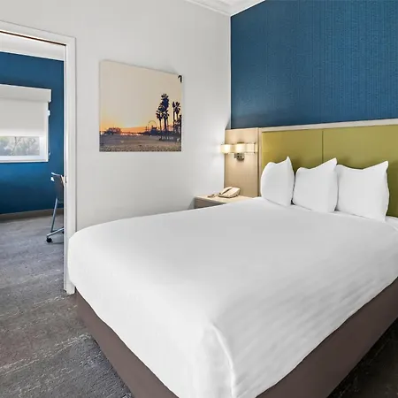 Surestay Hotel By Best Western Santa Monica Exterior photo