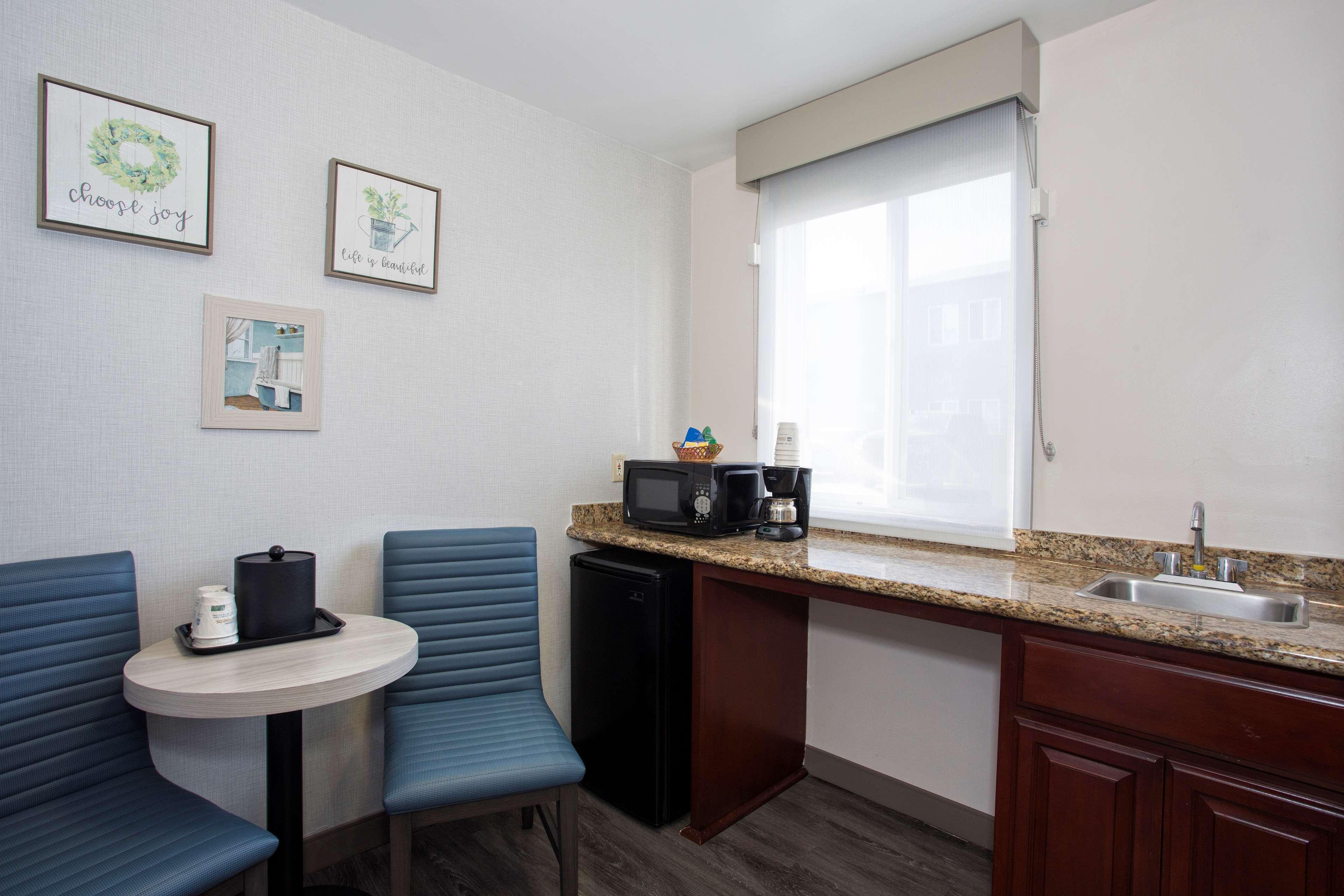 Hotel Surestay By Western 3*