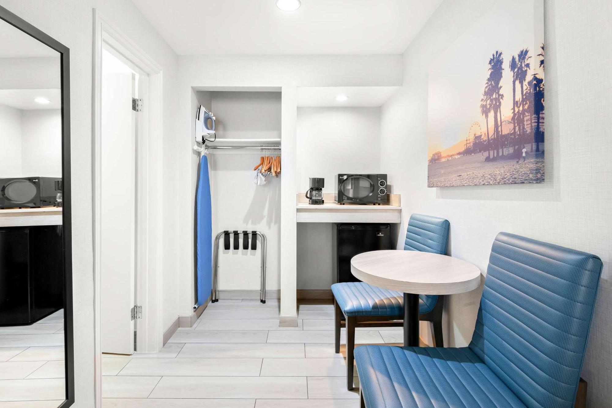 Surestay By Western 3*