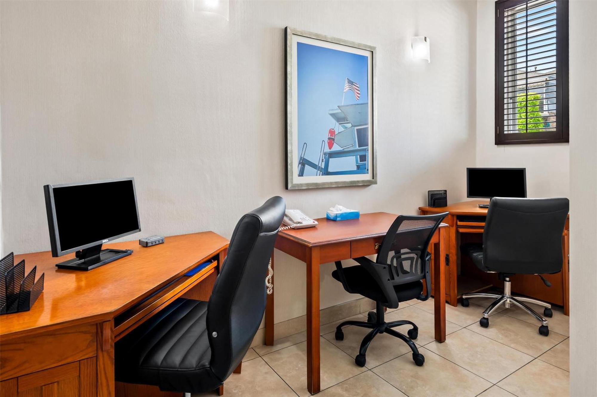 Hotel Surestay By Western 3*