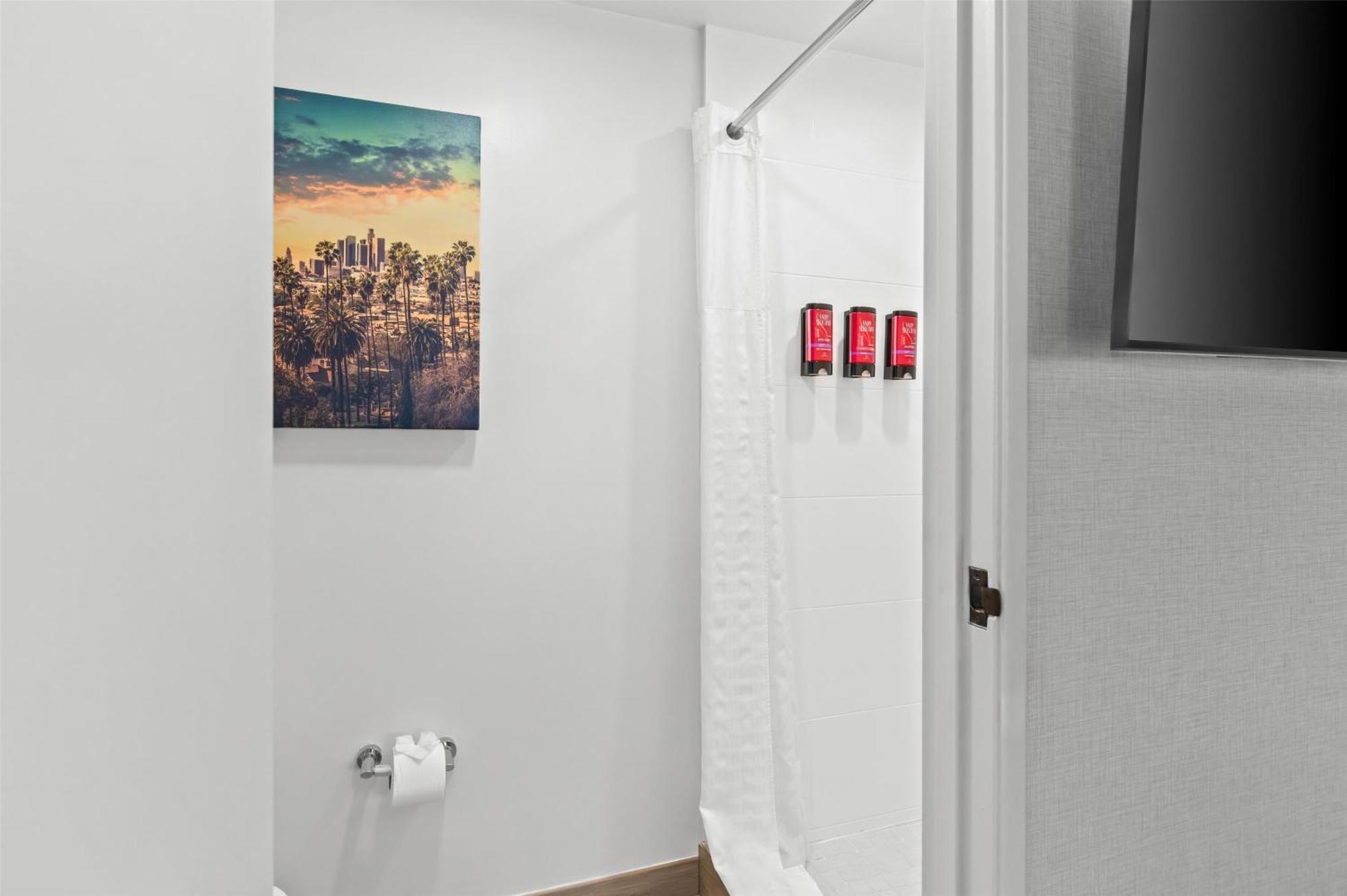 Surestay By Western Hotel