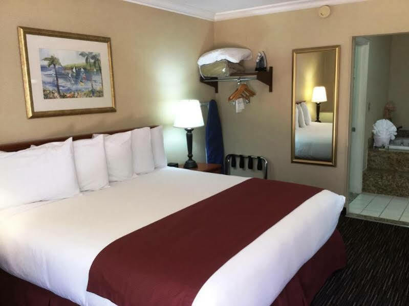 Surestay By Western Hotel